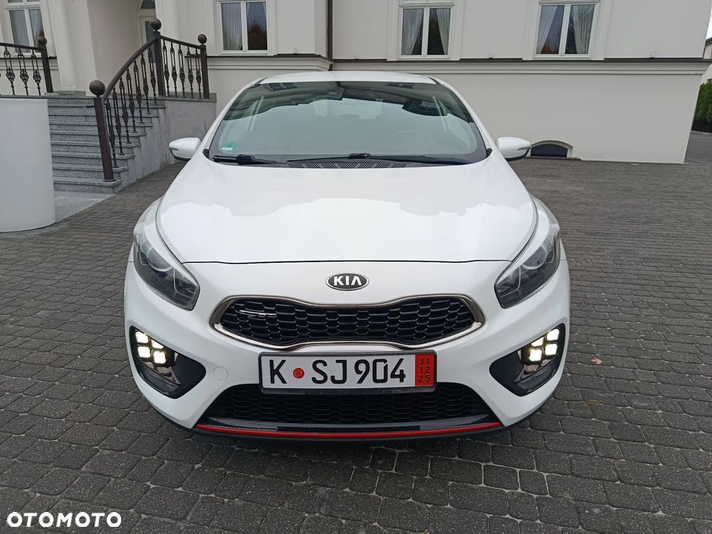 Kia Ceed Cee'd 1.6 T-GDI GT - 4