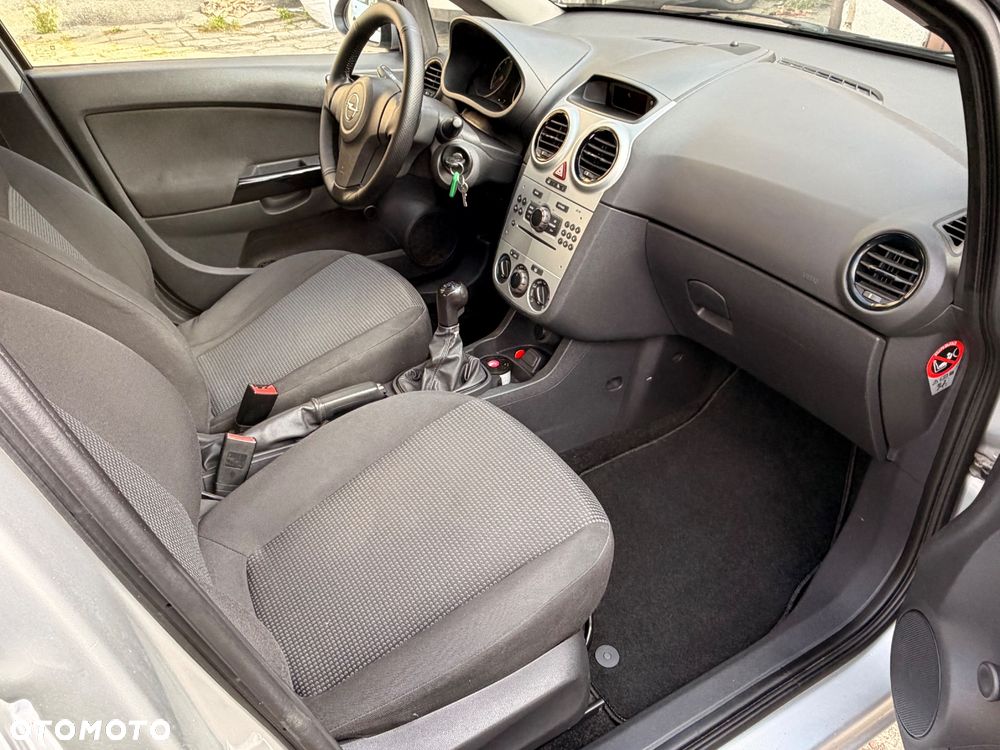Opel Corsa 1.2 16V Edition / Active - 5