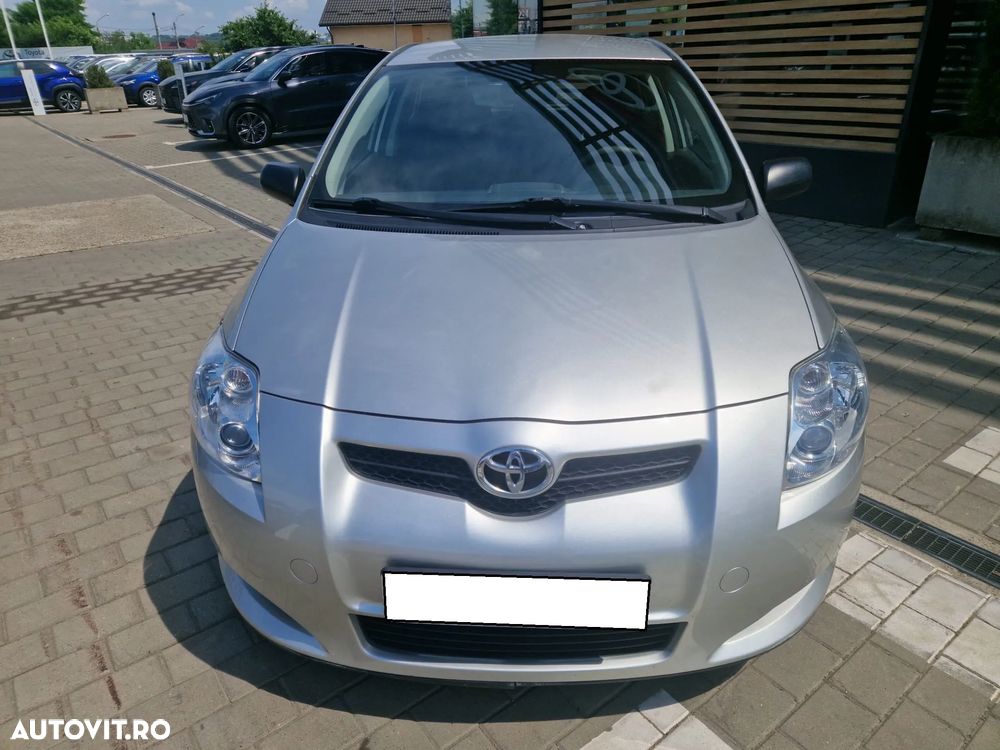 Toyota Auris 1.4 D-4D Luna Plus - 3