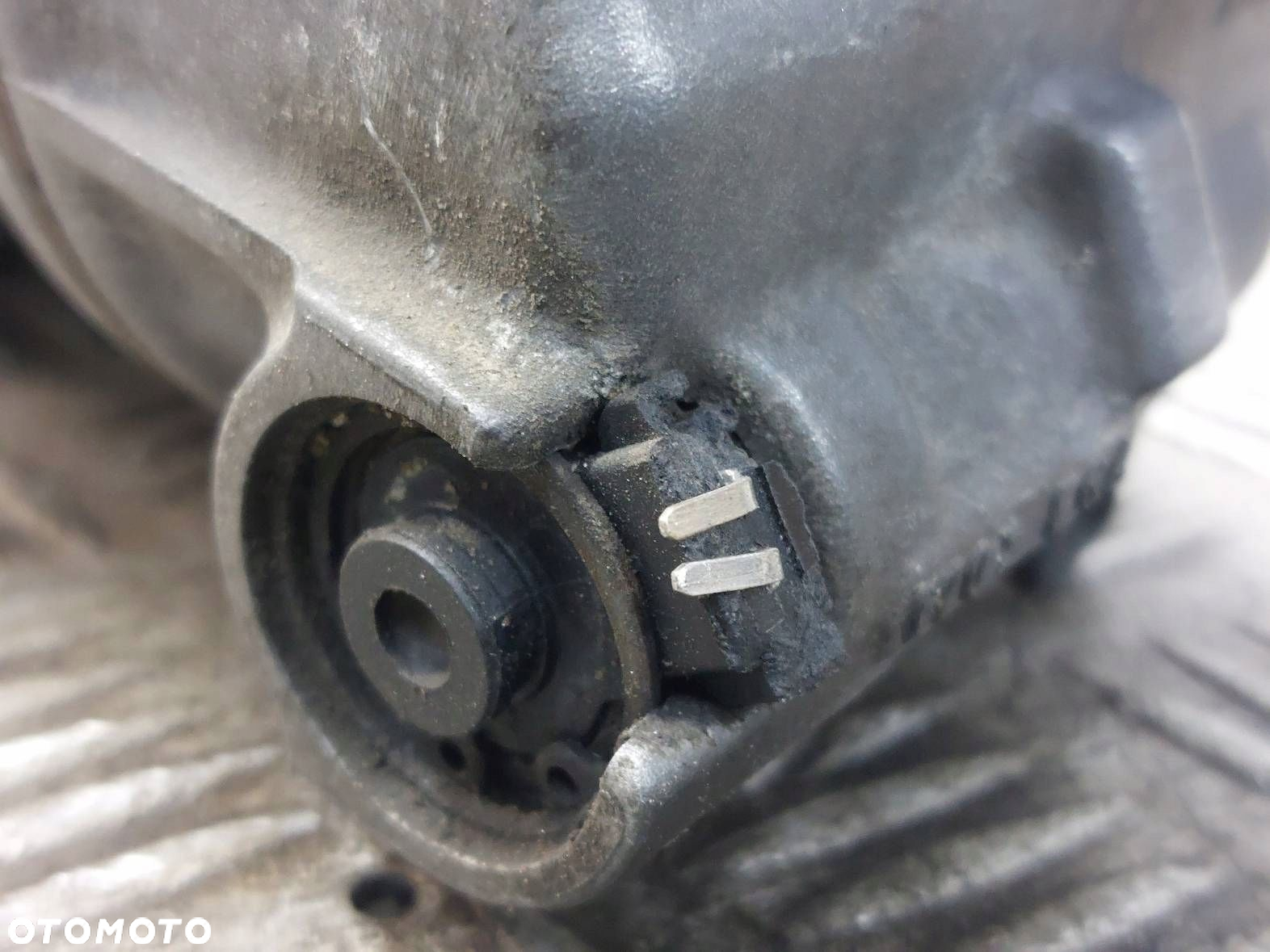 SPRĘŻARKA KOMPRESOR KLIMATYZACJI  VOLKSWAGEN GOLF V 1.9 TDI - 3