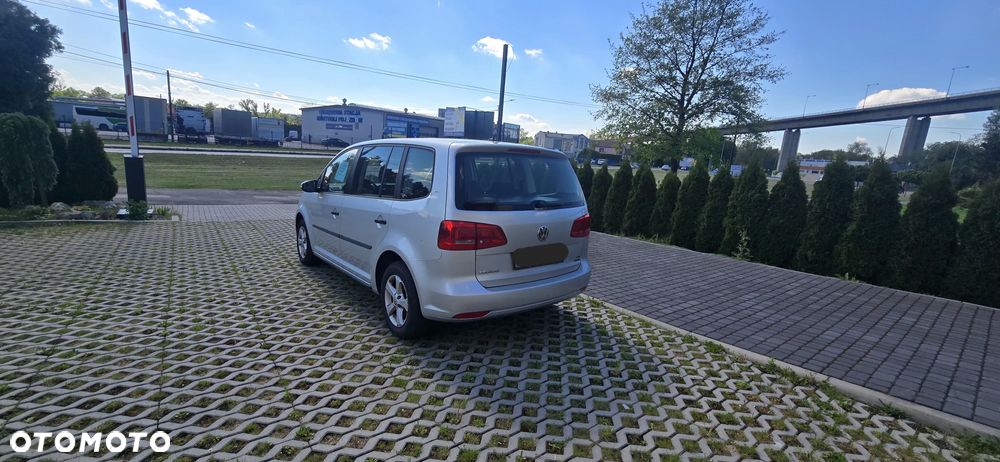 Volkswagen Touran - 3