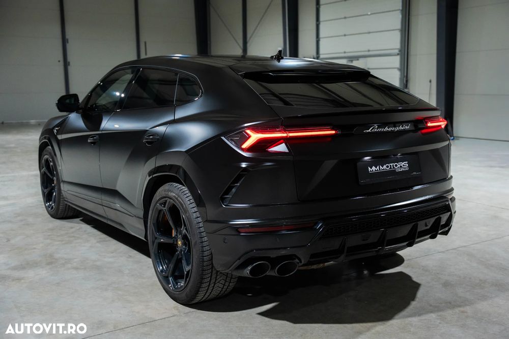 Lamborghini URUS - 17