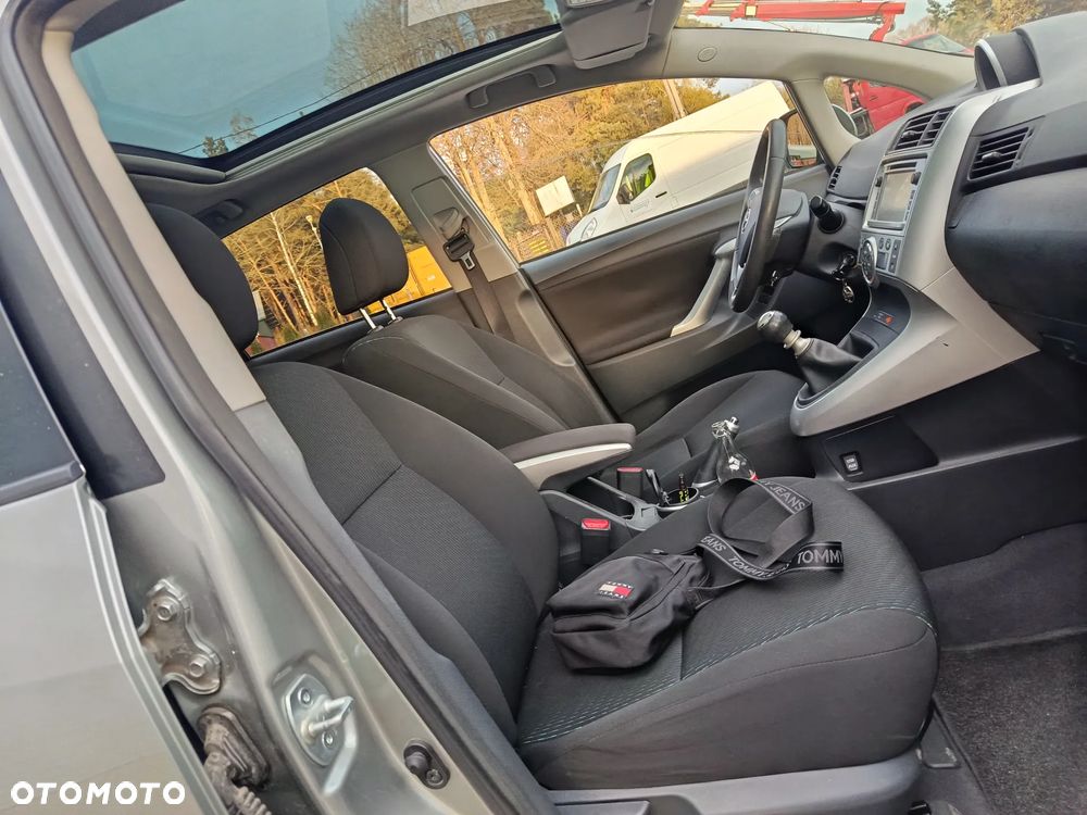 Toyota Verso 2.0 D-4D - 20