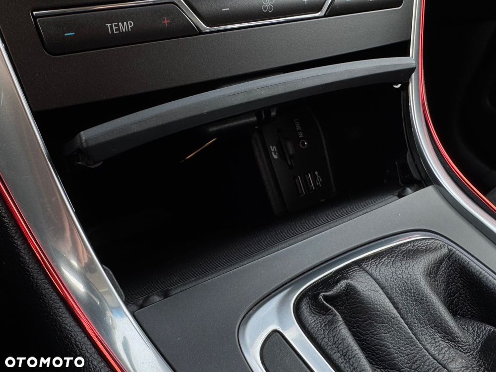 Ford Edge 2.0 TDCi Twin-Turbo 4WD ST-Line - 21