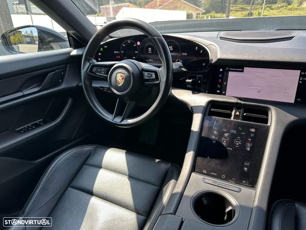 Porsche Taycan Standard - 25