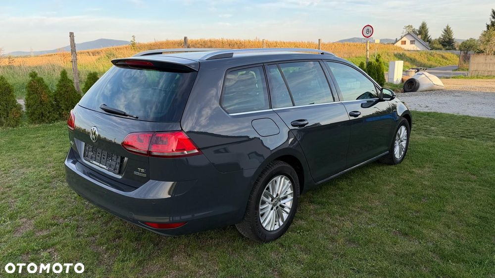 Volkswagen Golf - 2