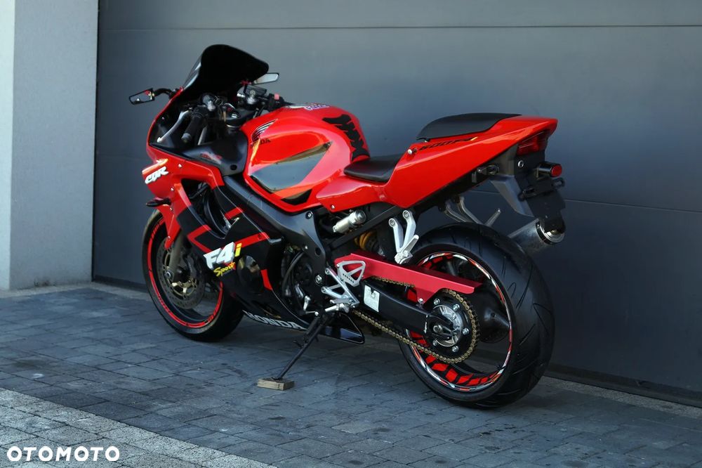 Honda CBR - 8