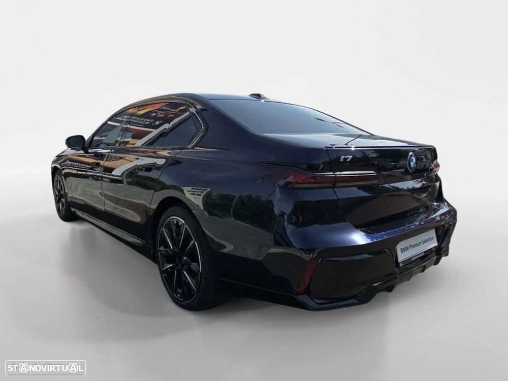 BMW i7 eDrive50 Pack Desportivo M Pro - 4