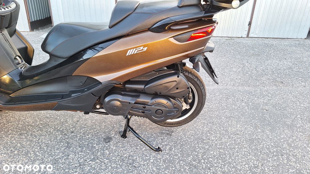 Piaggio MP-3 - 9