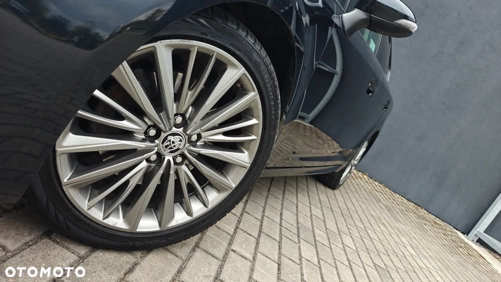 Toyota Avensis 2.0 D-4D Prestige - 12