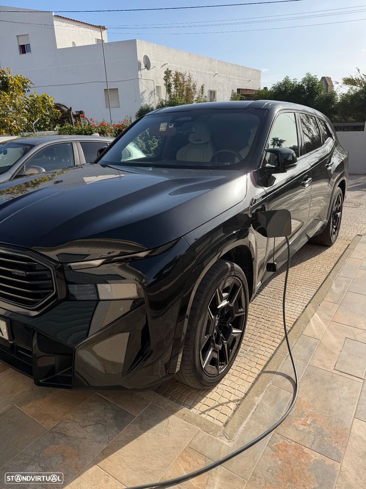 BMW XM 50e - 18