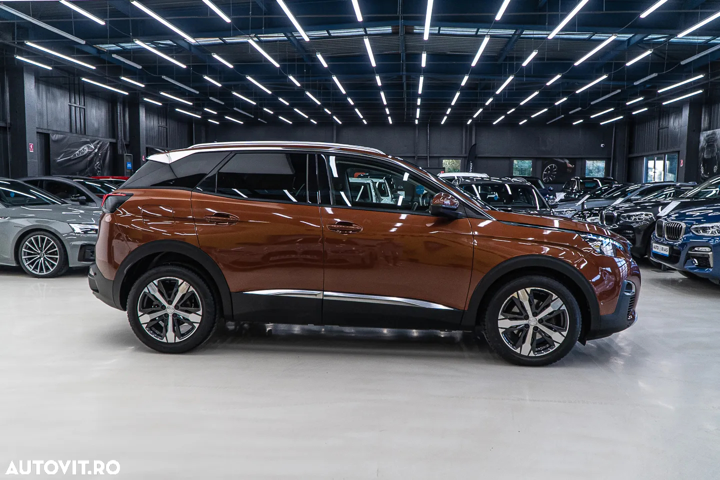 Peugeot 3008 1.2 PureTech Turbo S&S EAT6 Allure - 19