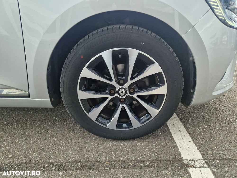 Renault Clio - 25