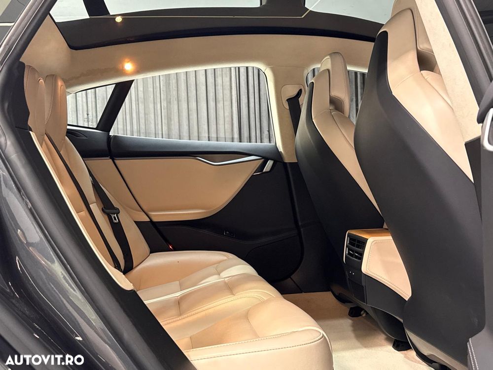 Tesla Model S 75D Allradantrieb - 32