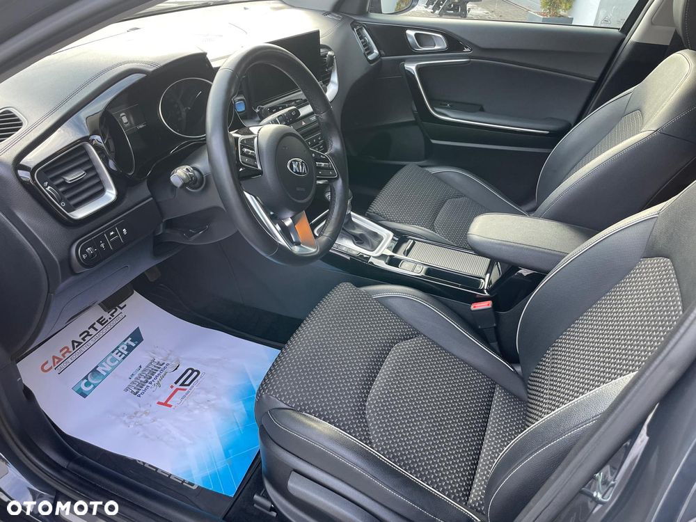 Kia XCeed 1.5 T-GDI L Business Line DCT - 4