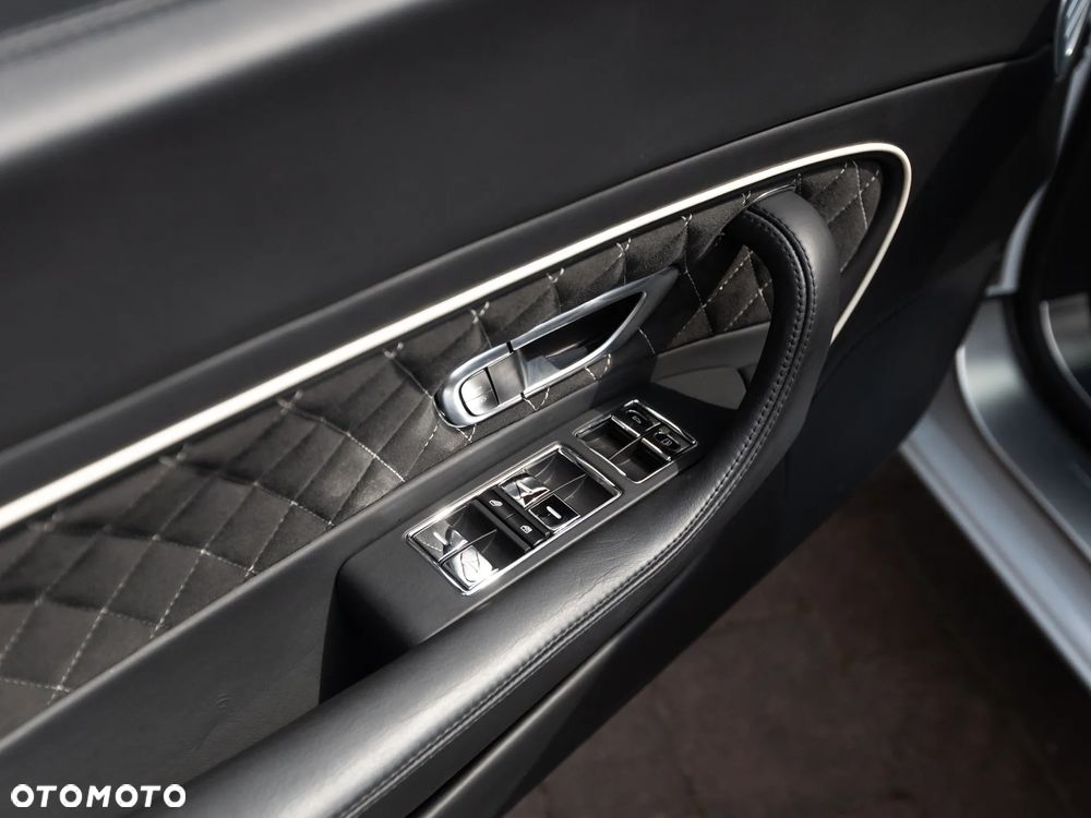 Bentley Continental GT - 11