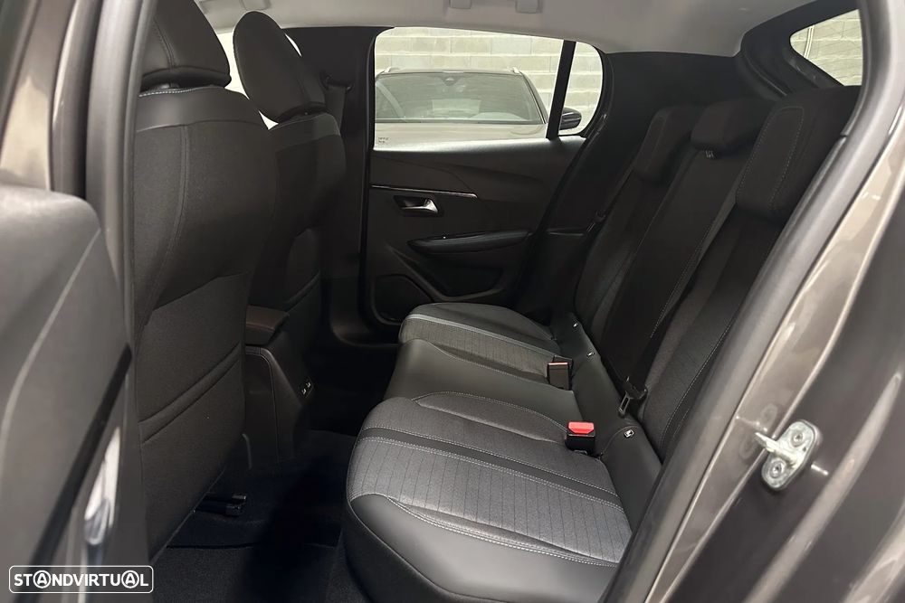 Peugeot 208 1.2 PureTech Allure - 46