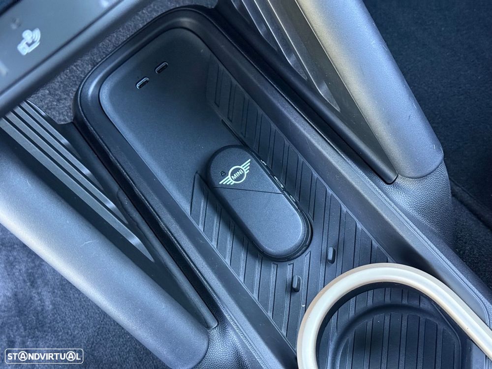 MINI 3 Portas Cooper E Classic L - 38