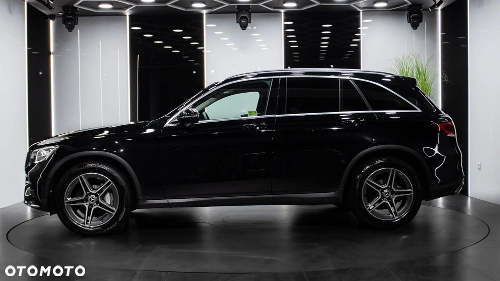 Mercedes-Benz GLC 200 4Matic 9G-TRONIC AMG Line - 5