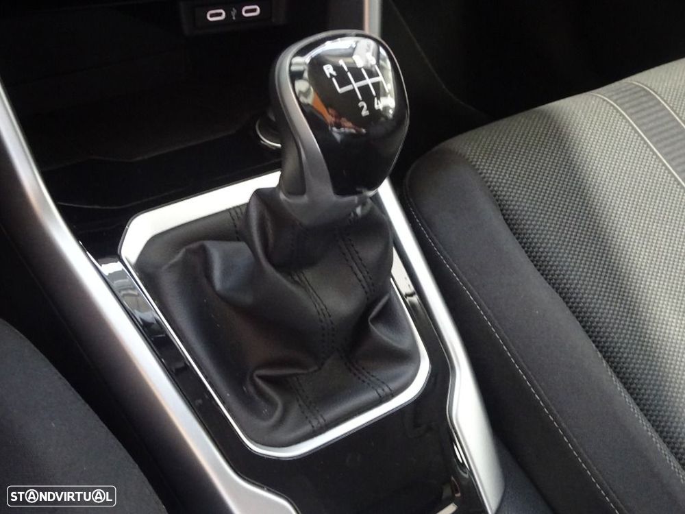 VW T-Roc 1.0 TSI Urban - 15