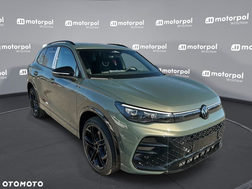 Volkswagen Tiguan - 12