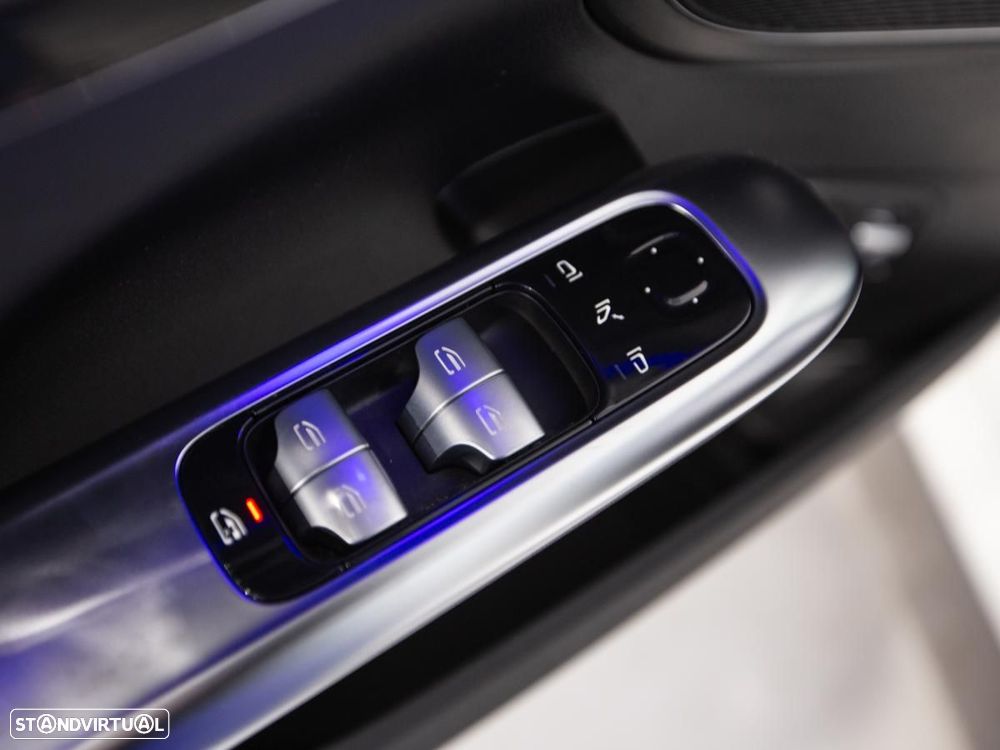 Mercedes-Benz C 300 e Avantgarde - 15