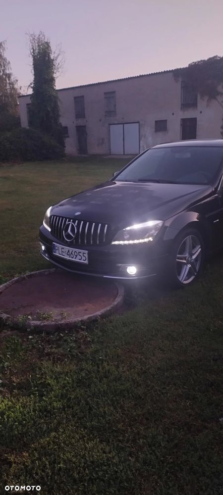 Mercedes-Benz Klasa C 180 CGI BlueEFFICIENCY - 7