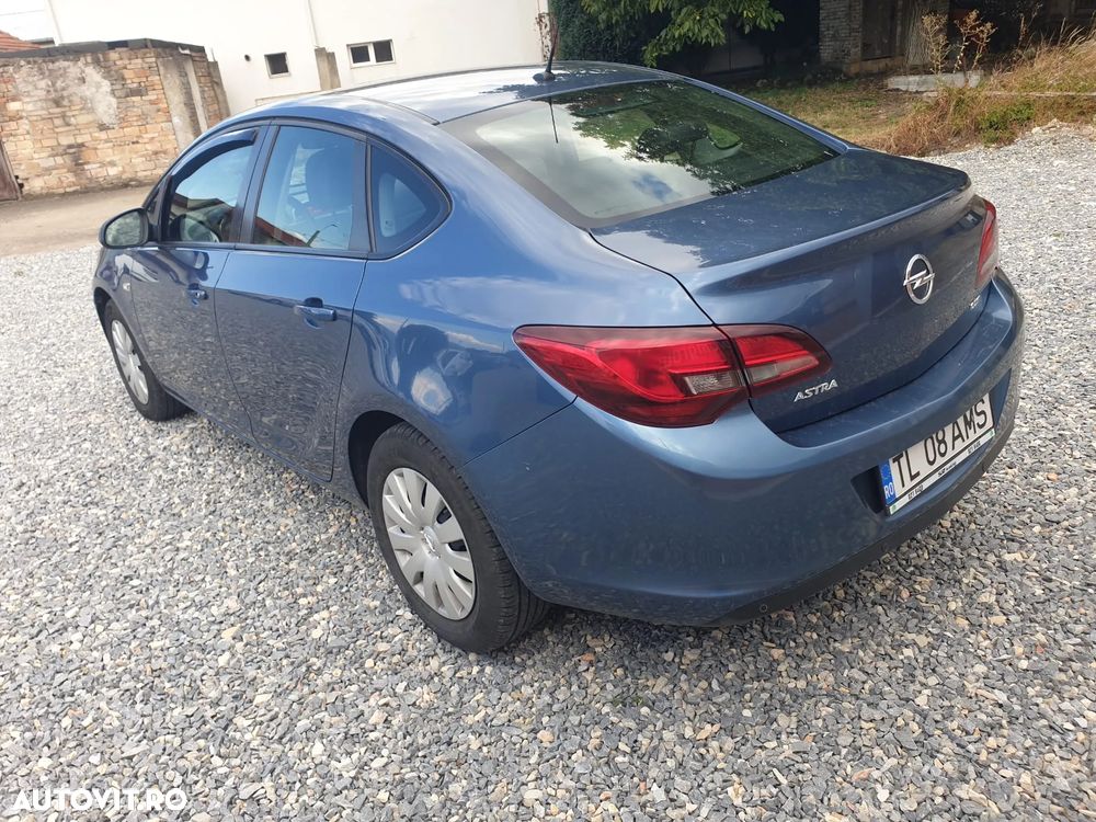 Opel Astra 1.6 CDTI Start/Stop Cosmo - 8