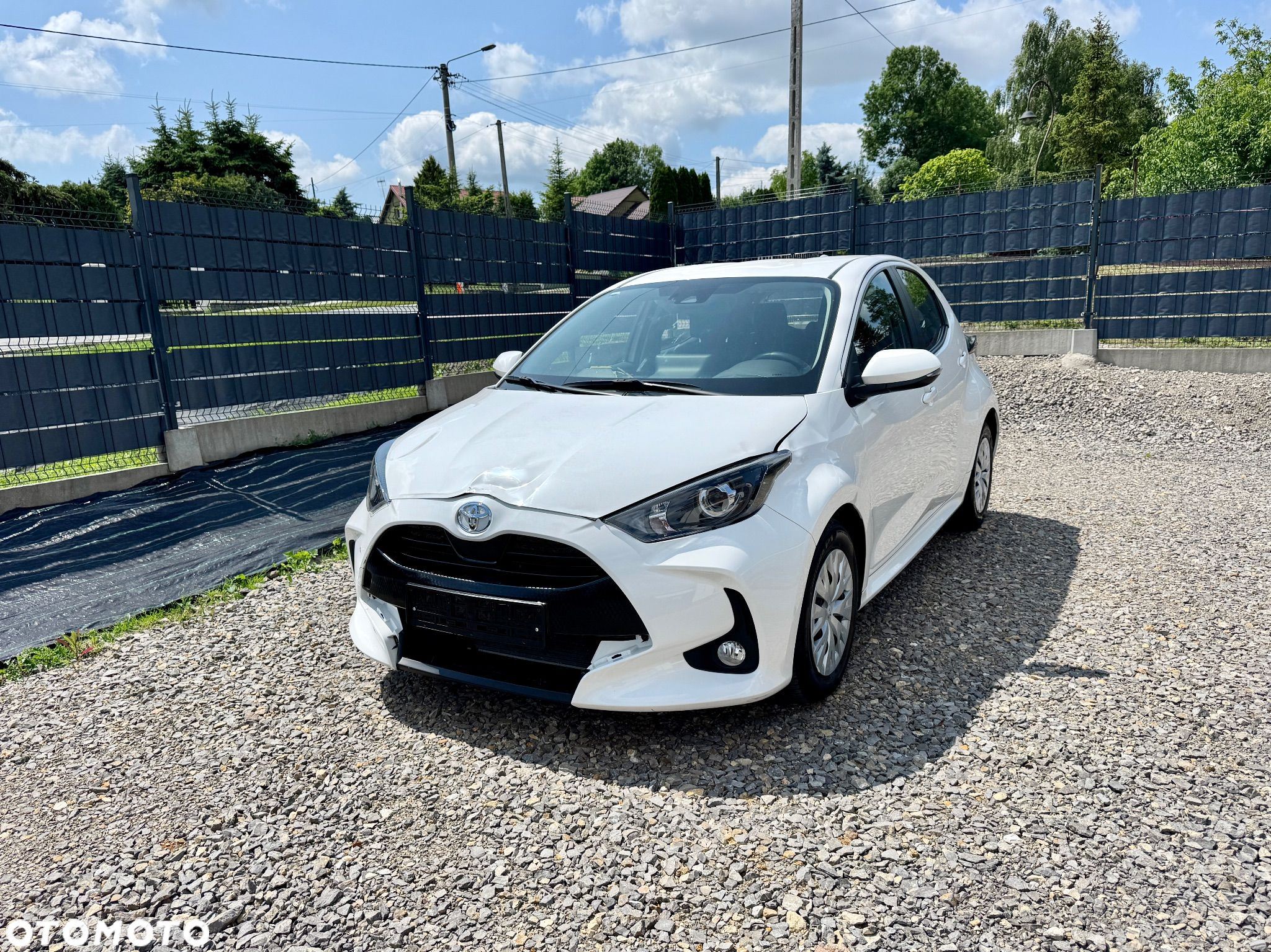 Toyota Yaris - 1
