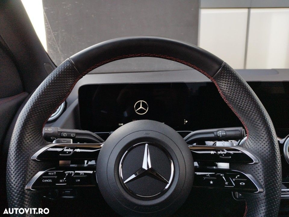 Mercedes-Benz GLA 200 d 4MATIC Aut. - 12