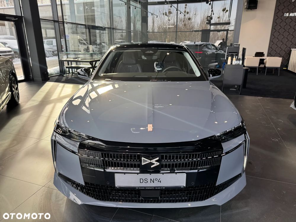 DS Automobiles N°4 - 3