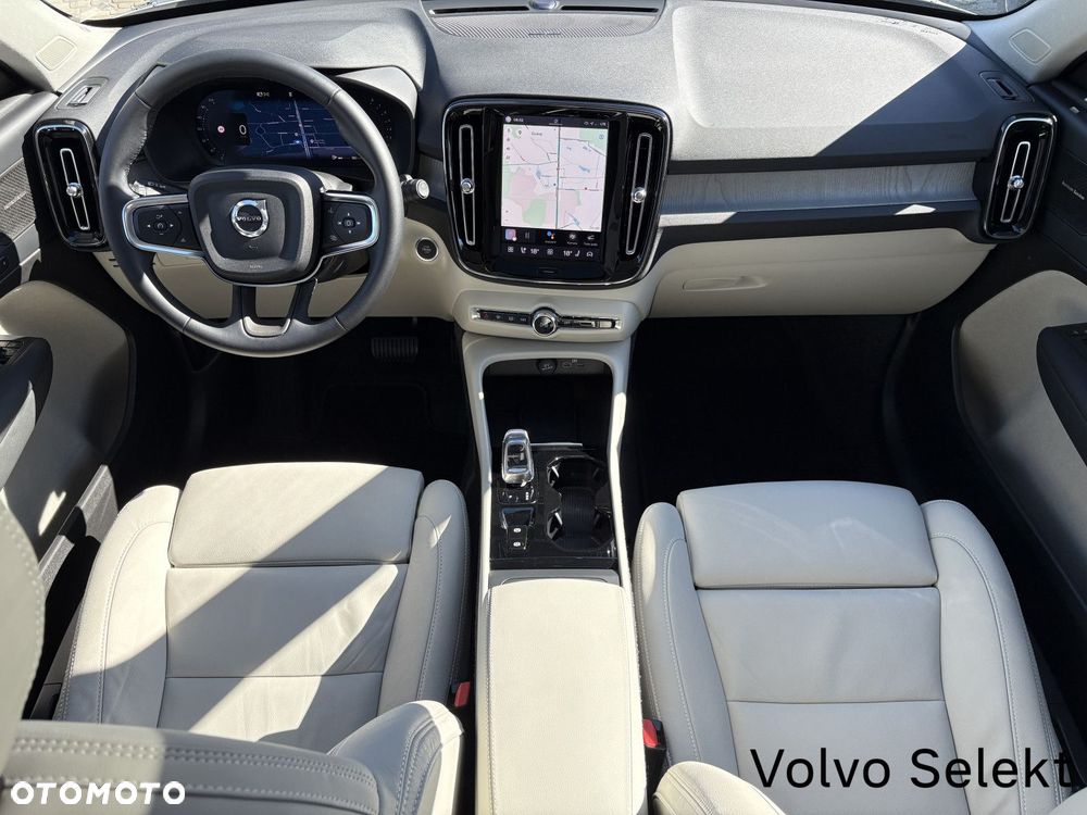Volvo XC 40 - 22