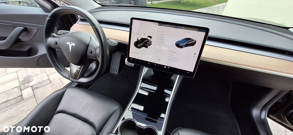 Tesla Model 3 Standard Range Plus - 37