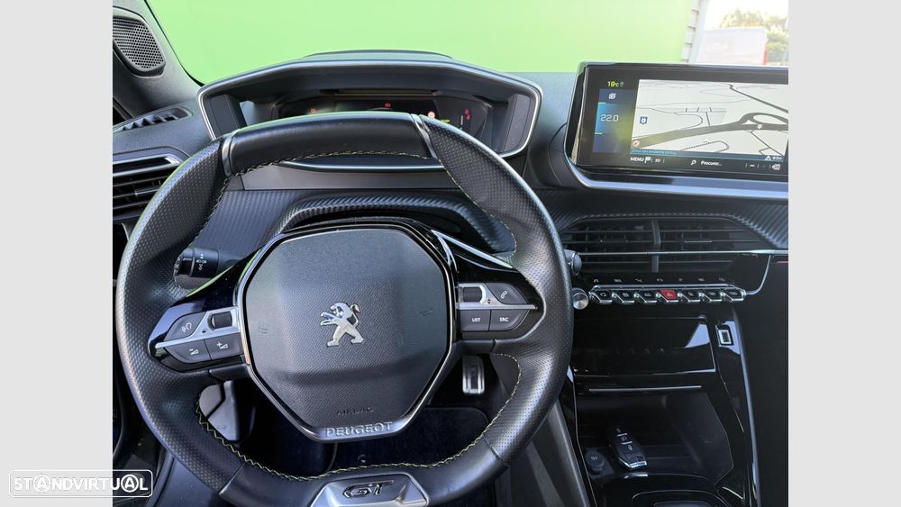 Peugeot e-2008 50 kWh GT - 11
