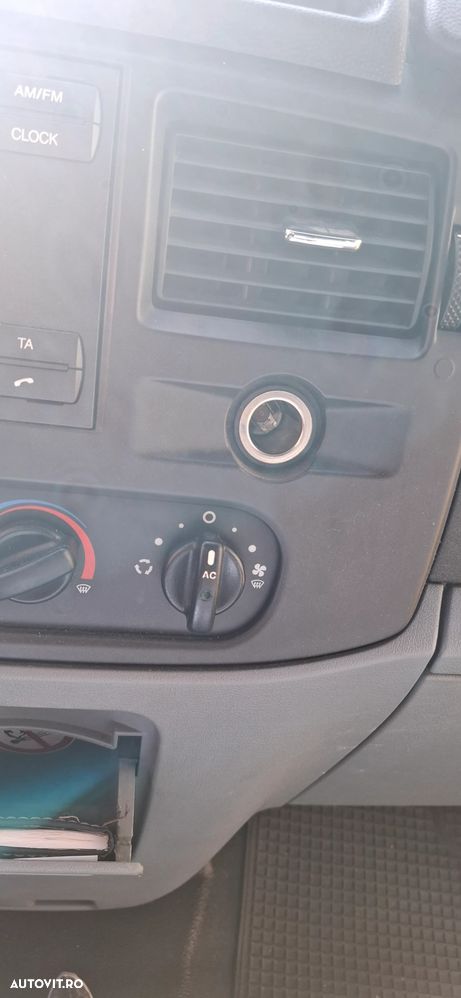 Ford Transit - 11
