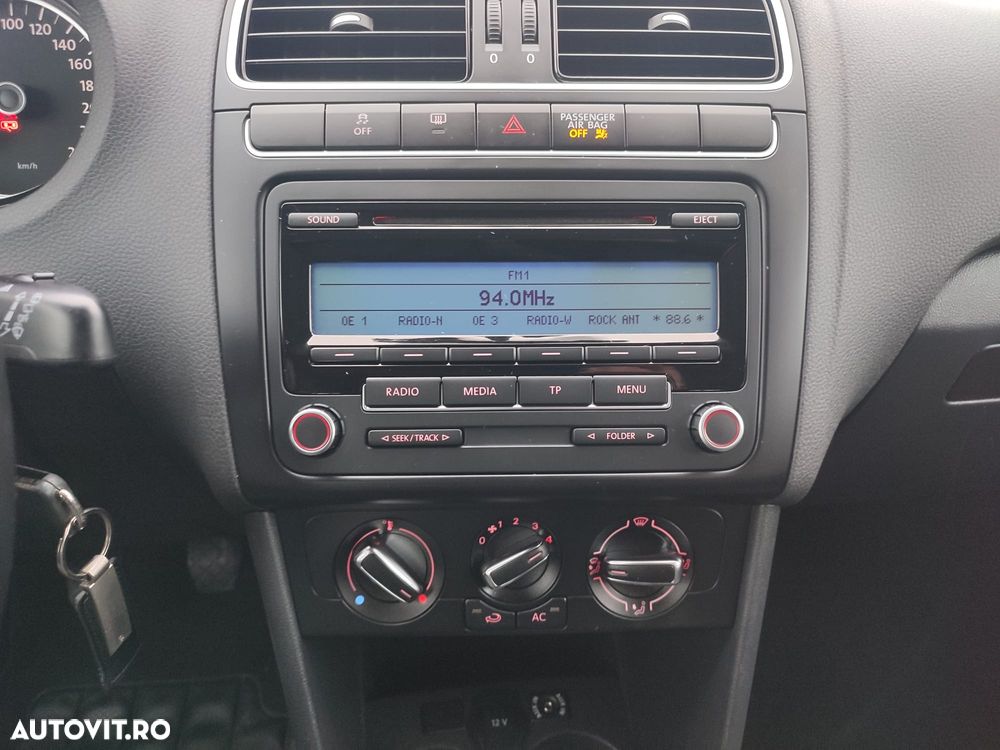 Volkswagen Polo - 10
