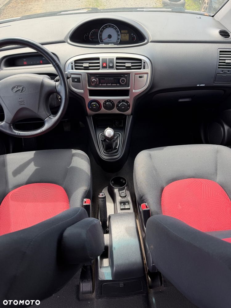 Hyundai Matrix 1.5 CRDi VGT GLS - 12