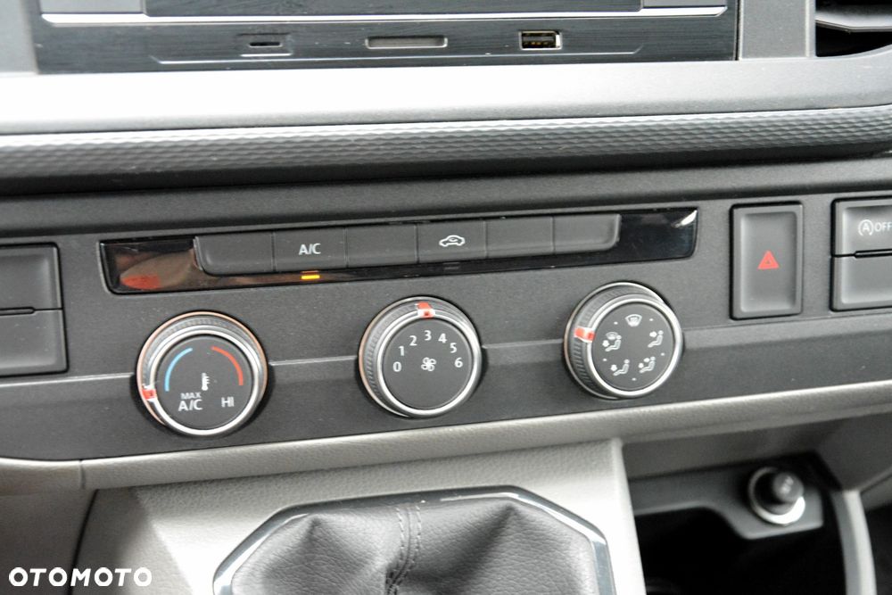 Volkswagen Transporter L2H1 - 19