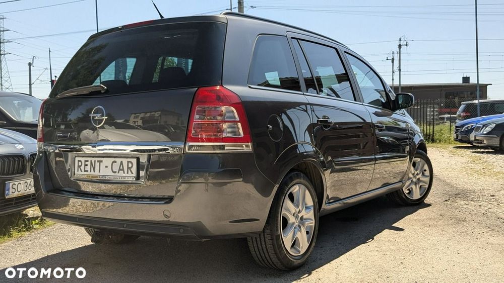 Opel Zafira - 11