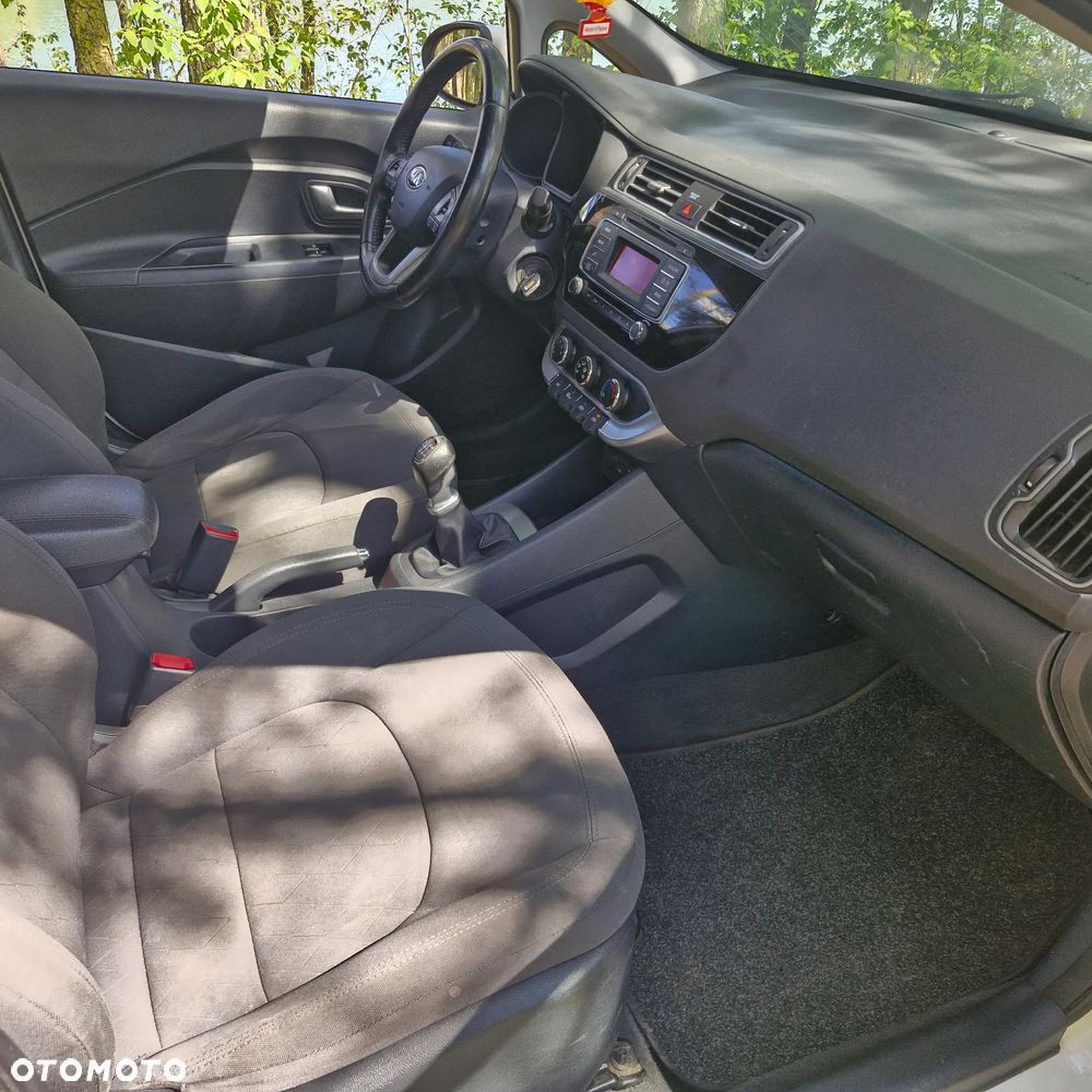 Kia Rio 1.1 CRDI Business Line - 8