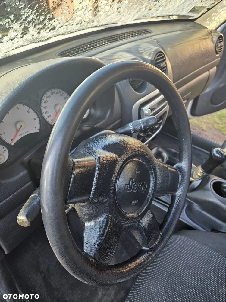 Jeep Cherokee 2.4 Sport - 14