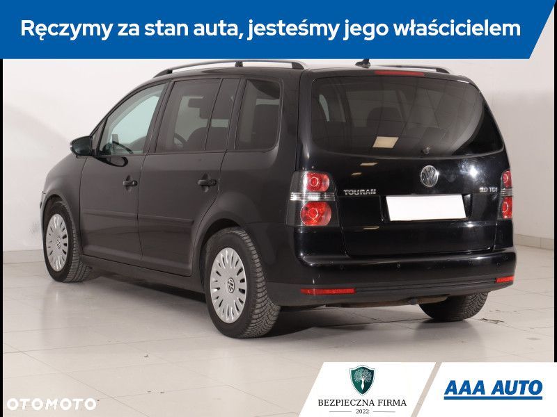 Volkswagen Touran - 5