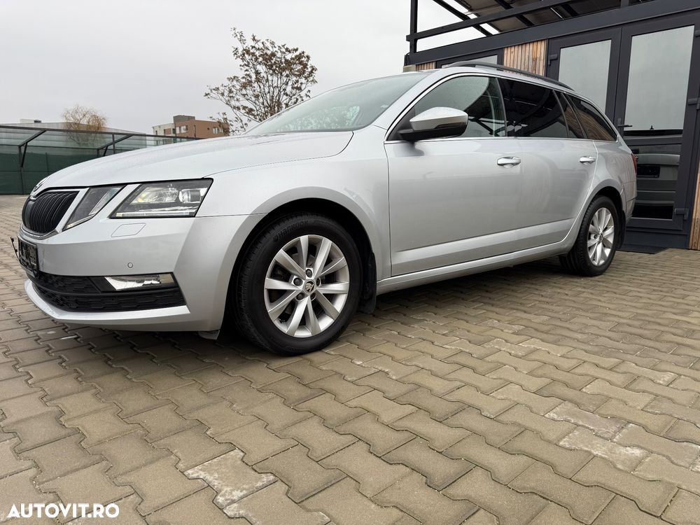 Skoda Octavia Combi Diesel 1.6 TDI Ambition - 6