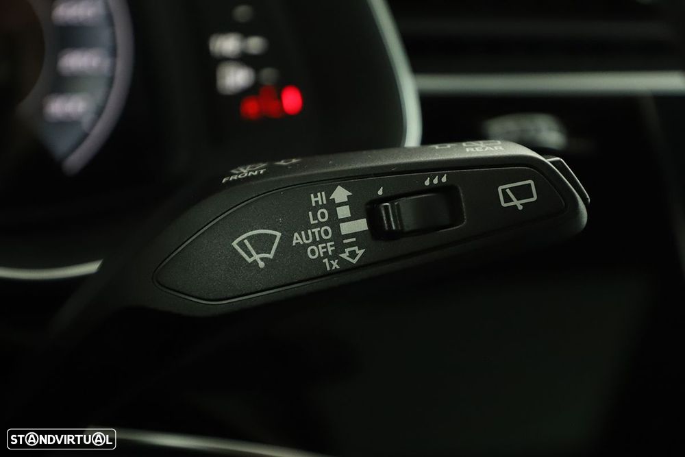 Audi Q8 55 TFSIe quattro Tiptronic - 18