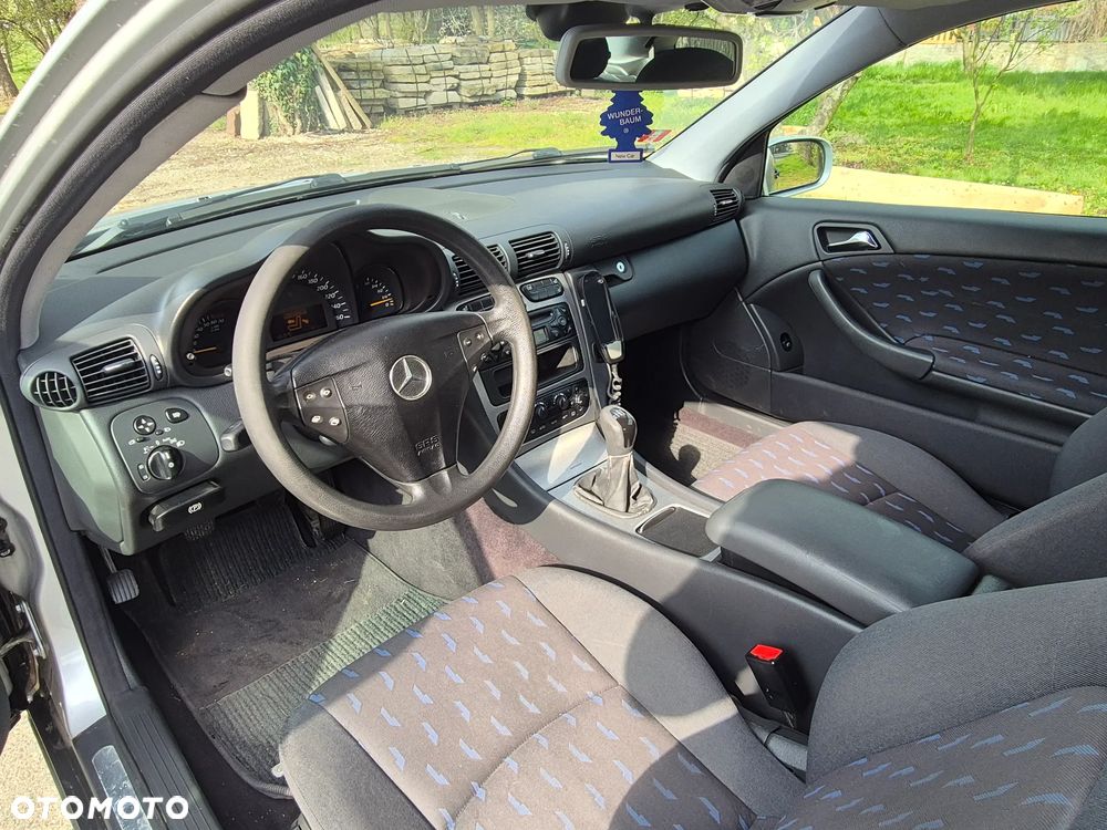 Mercedes-Benz Klasa C 180 Kompressor Sportcoupe - 7