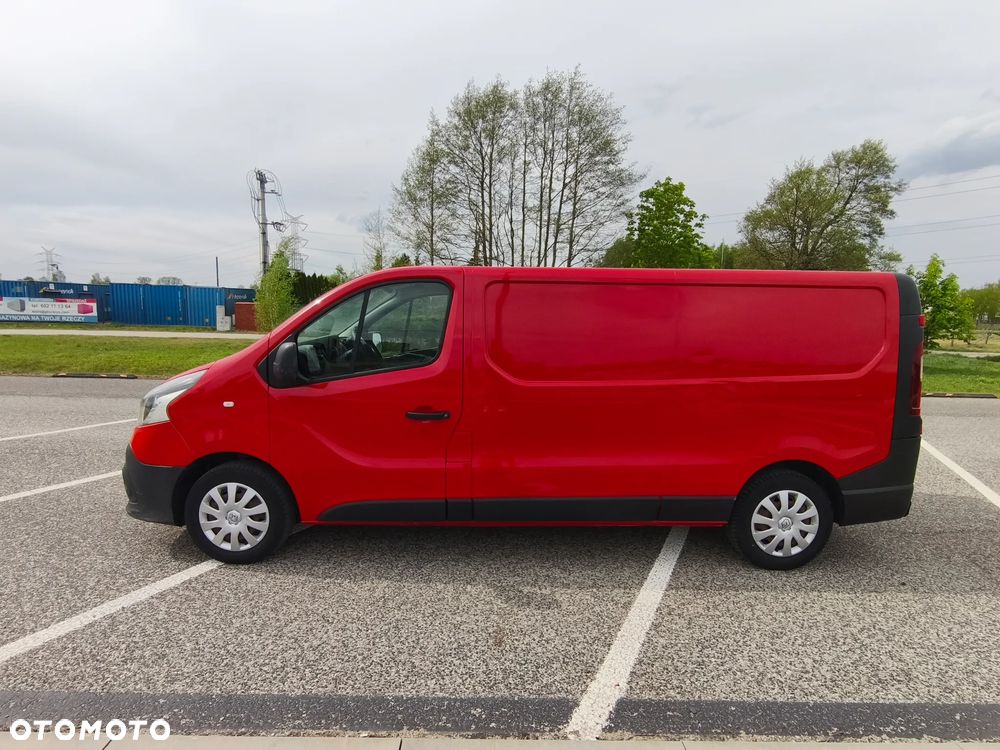 Renault TRAFIC - 2