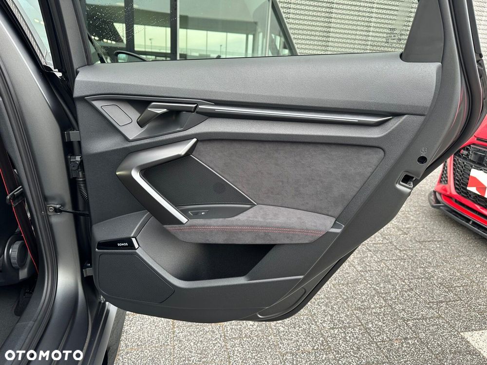 Audi RS3 Sportback - 21