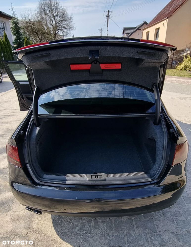 Audi A4 Avant 2.0 TDI DPF Ambiente - 10