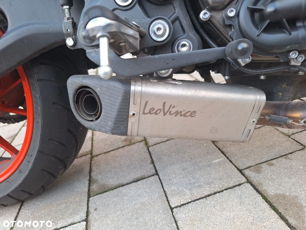 Yamaha MT - 8