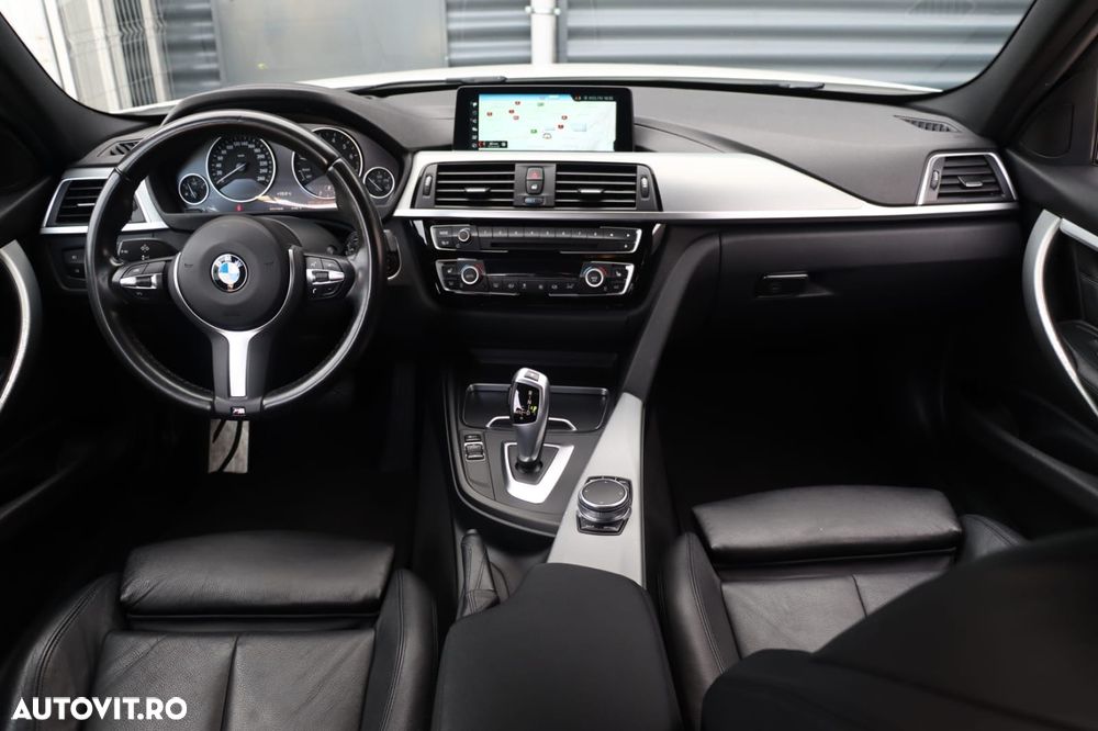 BMW Seria 3 320i Aut. - 4